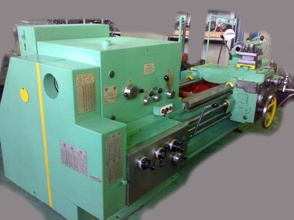 1М63Н Загальний вигляд токарно-гвинторізного верстата